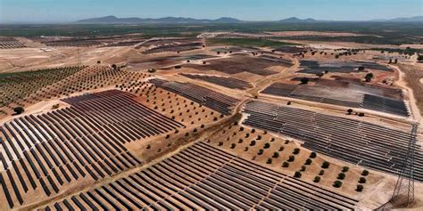 El Complejo Fotovoltaico Extremadura I Ii Y Iii De Mwp Entra En