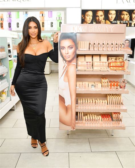 Kim Kardashian Makeup Products List | Saubhaya Makeup