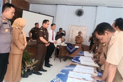 Jaga Desa Puluhan Kades Teken Mou Dengan Kejaksaan Negeri Purworejo