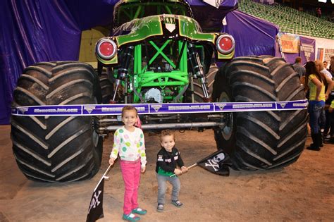 Todd Trisha Mayla & Jax: Monster Truck show