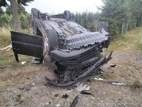 Powa Ny Wypadek Na Drodze Krajowej Nr Trzy Osoby Ranne