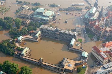 Jahre Nach Dem Jahrhunderthochwasser Mit Dem Mp Auf Flutschutz