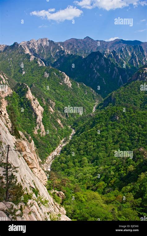 Mountain Panorama At Seoraksan Nationalpark South Korea Stock Photo