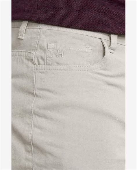 Riachuelo Calça Chino Classic Fit Bege Areia