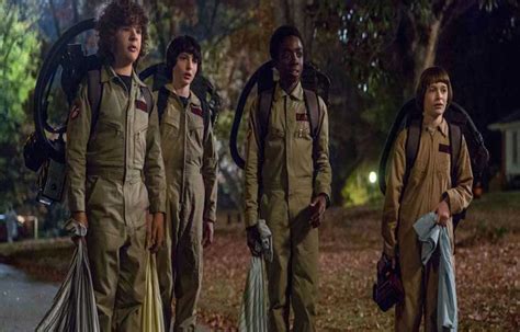 Stranger Things Segunda Temporada Pulgares Arriba De La Cr Tica El