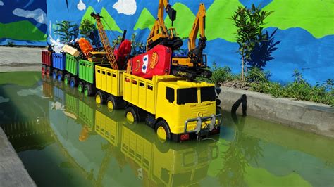 Mobil Truk Tronton Panjang Penuh Mainan Mobil Mobilan Excavator Truk