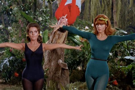 Ginger From "Gilligan's Island" Makes Rare Public Appearance, And She ...