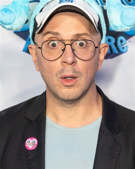 Steve Burns Of Blues Clues Revealed He Didnt Actually Draw The Clues And Fans Are Oddly Shocked