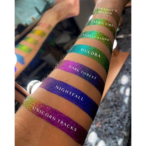 Nature Inspired Multi Chrome Eyeshadows With Molten Liquid Formula La