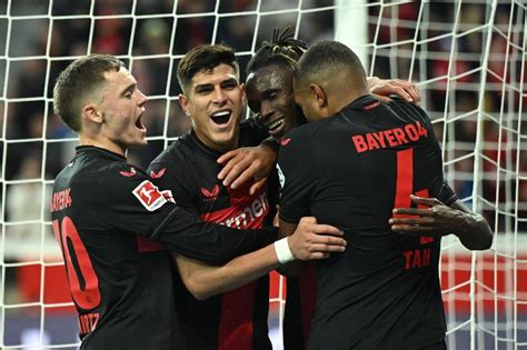 La Jornada Bayer Leverkusen golea 4 0 al Unión Berlín y recupera cima