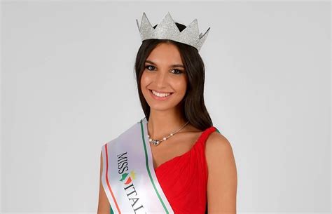 Miss Italia Francesca Bergesio Polemica Per Padre Senatore