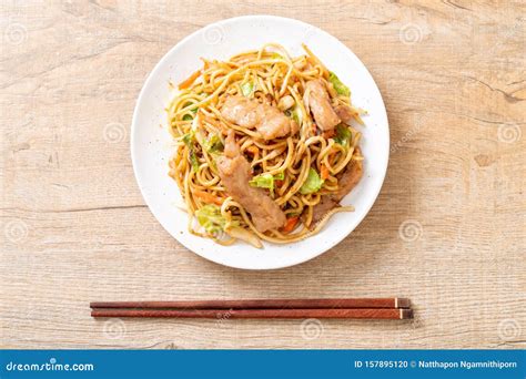 Bratschnauze Mit Schweinefleisch Stockfoto Bild Von Asien Gebraten