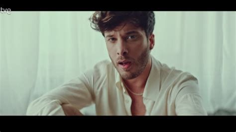 Blas Cantó estrena el vídeoclip de Voy a quedarme