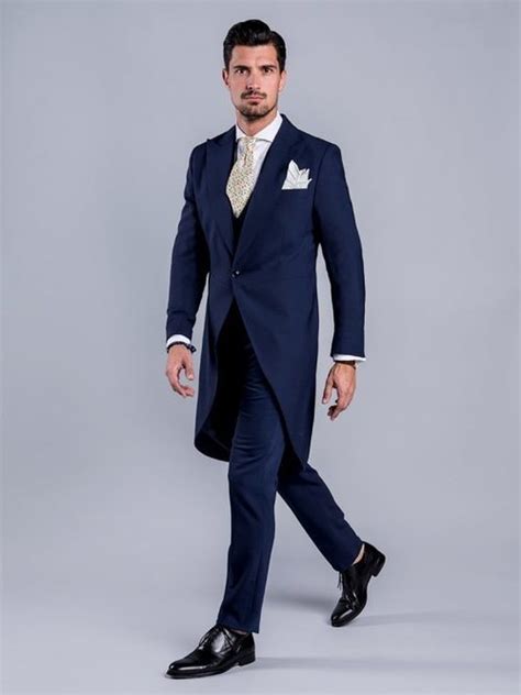 Venta Tipos De Trajes Para Hombre En Stock