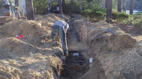 Septic System Replacement on the Lake | Septic tank installation ...