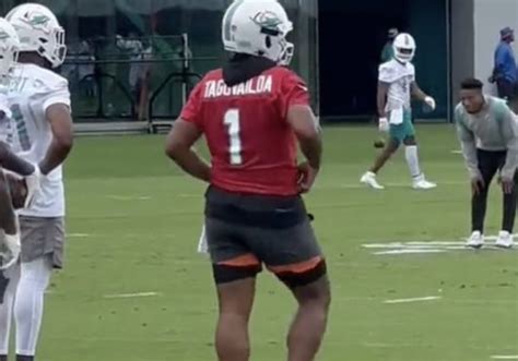 Look Nfl Fans Impressed By Tua Tagovailoas New Physique The Spun