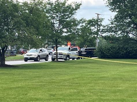 Fatal Crestwood Shooting Believed Tied To Road Rage Police Alsip Il