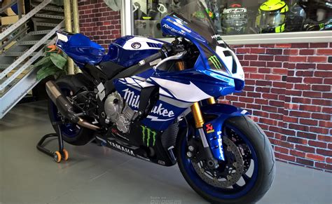 R1 Milwaukee Blue By Wgm Webike Yamaha R1 Forum Yzf R1 Forums