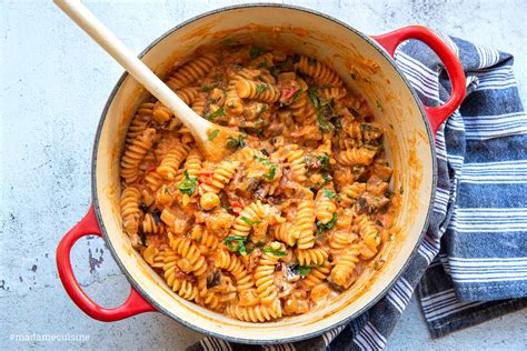 Pasta Mit Auberginen Tomaten Ricotta Madame Cuisine