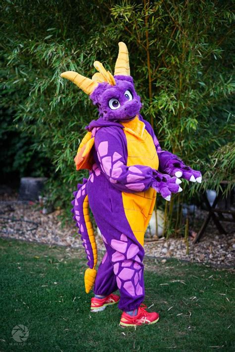 Spyro The Dragon 🐲 Fursuit Cosplay Amino