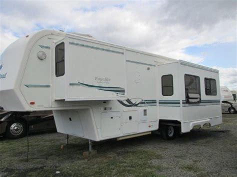 2001 King Of The Road Royalite Fifth Wheel31 Feet2 Slideouts For