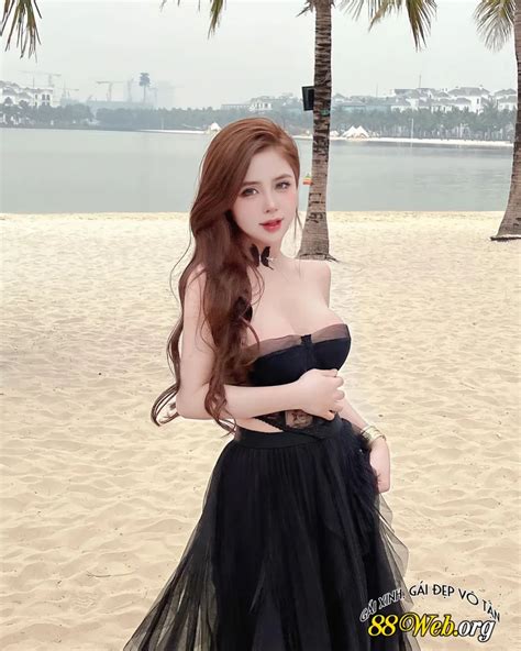 Huỳnh Quế Trinh Cô Y Tá Sexy nóng bỏng đốt mắt cánh mày râu Sexy And Nude