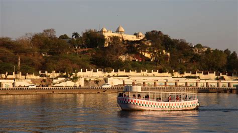 Boating At Fateh Sagar Lake Erajasthan Tourism