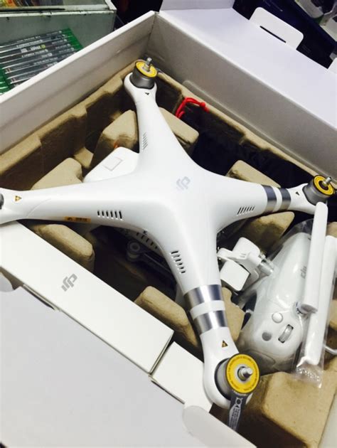 Drone Dji Phantom Advanced Lacrado Kit Completo R Em