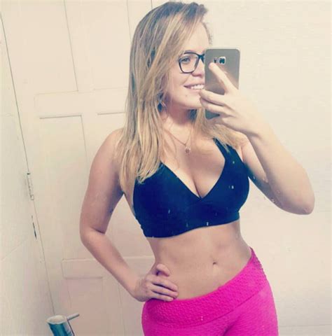 Ex Bbb Paulinha Mostra Barriga Seca E Impressiona Seguidores