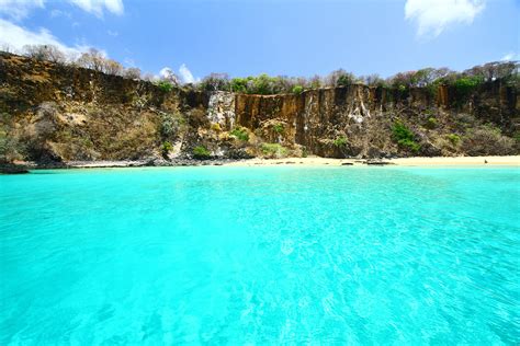 Praia_do_Sancho_-_Fernando_de_Noronha_2_-_PE - Aronda