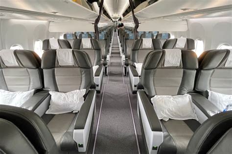 4 reasons to fly Saga Class on Icelandair's new 737 MAX over the larger ...