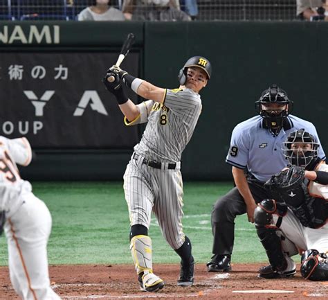 阪神・佐藤輝が4試合連続打点となる18号2ランをバックスクリーン左へ 「パワー！！」と叫ぶ阪神タイガースデイリースポーツ Online