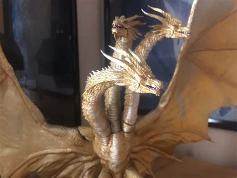 Bandai Sh Monsterarts Godzilla King Ghidorah Sonderfarbver Mit