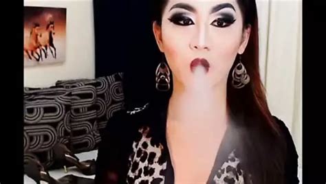 Free Smoking Compilation Shemale Porn Videos XHamster