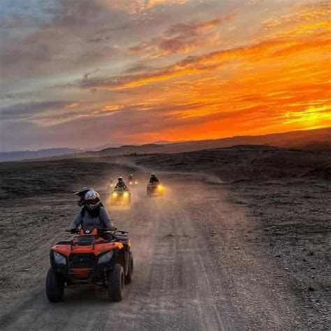 Passeio Pelo Deserto H De Quadriciclo Jantar Show E Passeio De