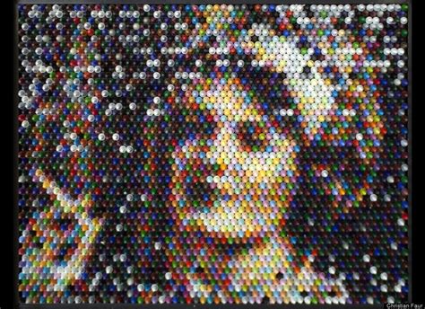 Artist Christian Faur's Amazing Crayon Portraits Recreate Photographic ...