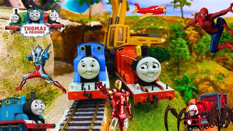 Thomas And Friends Gerbong Kereta Emily Terjatuh Kereta Hantu Laba