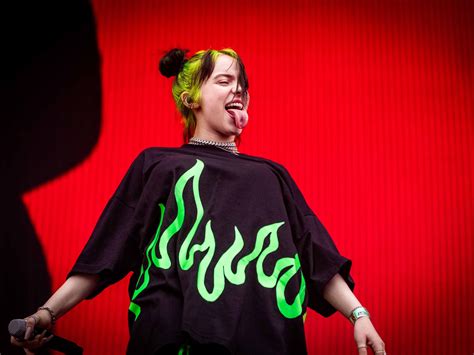 Billie Eilish Live Wallpapers