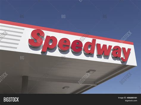 Speedway Gas Fuel Logo Image & Photo (Free Trial) | Bigstock