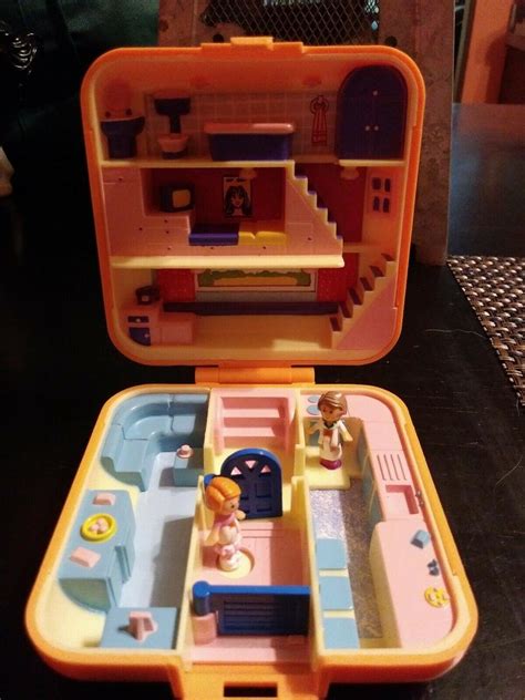 Vintage Polly Pocket Beach House complete compact 1989 Bluebird ...