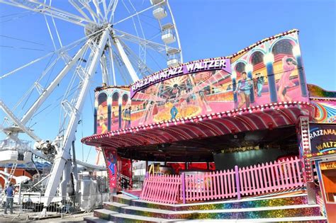 15 Pictures Of Hull Fair Stalls Now Up Hours Before Opening Night