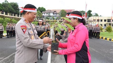 Serentak Polisi Tanam Seribu Pohon Di Maluku Tribunambon