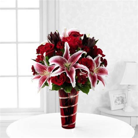 The Ftd Lasting Romance Bouquet Parkers Flowers Tamiami