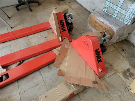 Vmax Ton Brand New Hand Pallet Trucks Forklifts Fork Lifters Sale