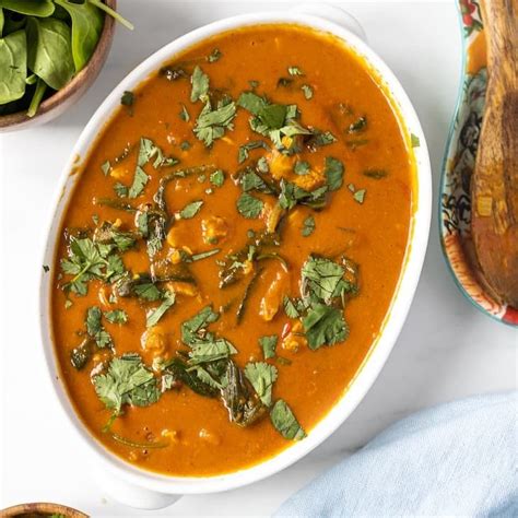 Keto Slow Cooker Chicken Saag