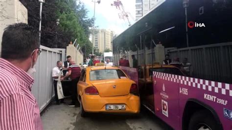 Metro çalışmasıyla tek şeride düşürülen yolda kaza Haberler