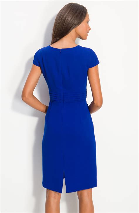 Tahari By Arthur S Levine Cap Sleeve Crepe Sheath Dress In Blue