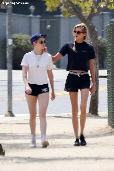 Kristen Stewart Nude The Fappening Photo 1277098 FappeningBook