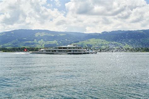 Lake Zurich Cruises: Everything You Need to Know - SwitzerLanding