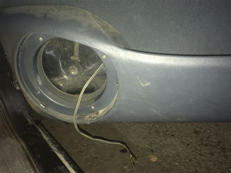 Крепление тяги закрывание замка двери — Skoda Felicia, 1,3 л, 1997 года ...